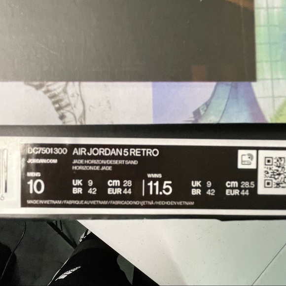 Air Jordan 5 Retro Mens Size 10 Jade Horizon Sneakers Basketball Shoes - Picture 10 of 10